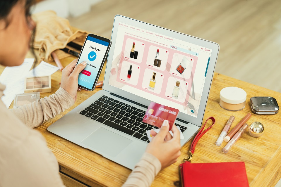 What is Best for Shopify White Label Development Responsive or Adaptive